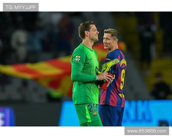 什琴斯尼：梦想助攻莱万，球迷很快会知道“长传找莱万”战术